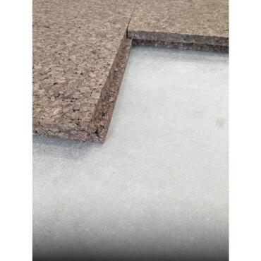 Sichtfassadenkork 60 mm – Palette (40 m² / 80 Platten / 16 Pakete)